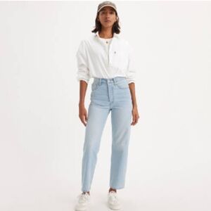 Levi’s Ribcage Straight Ankle Jeans